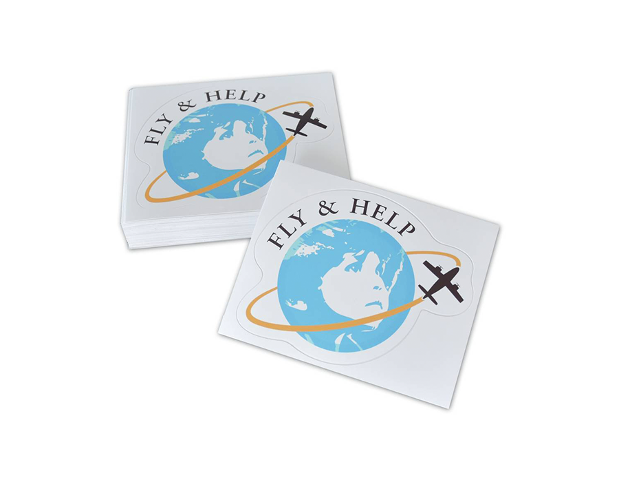 Weiße Aufkleber mit Motiv "FLY & HELP"